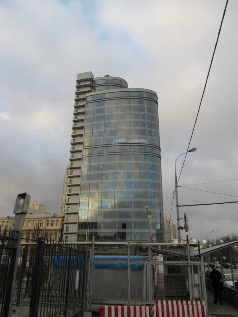 Инструментальное обследование двадцатиэтажного здания, расположенного в г. Москва с оценкой качества произведенных строительно-монтажных работ.